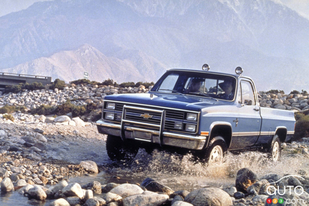 Camion Chevrolet C/K, trois quarts avant